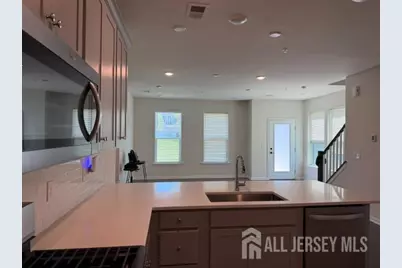 202 Lyla Lane, New Brunswick, NJ 08901 - Photo 2