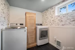 24 Dartmouth St, Edison, NJ 08837 - Photo 40