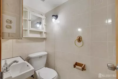 304 Park Avenue N, Linden, NJ 07036 - Photo 10