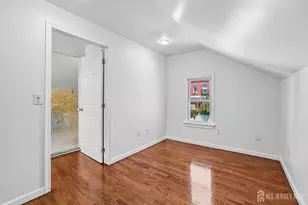 366 Jeffries St, Perth Amboy, NJ 08861 - Photo 14