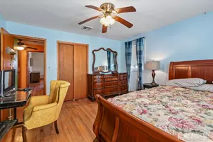844 Lakeshore Dr, Aberdeen Township, NJ 07735 - Photo 10