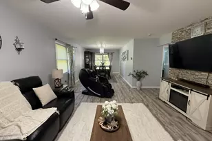 9 Hoffman Ct, East Brunswick Township, NJ 08816 - Photo 2