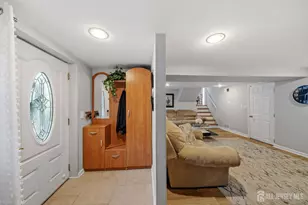 88 Montrose Ave, Colonia, NJ 07067 - Photo 32
