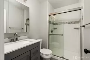 127 Berkshire Ct, Piscataway Township, NJ 08854 - Photo 16