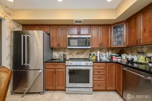 1 Ash Ln, Parsippany-Troy Hills, NJ 07034 - Photo 12