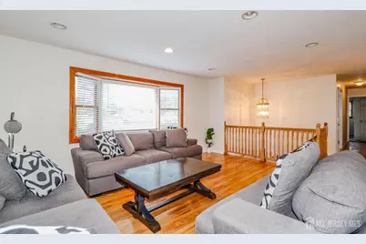 5 Timothy Court, Edison, NJ 08837 - Photo 8