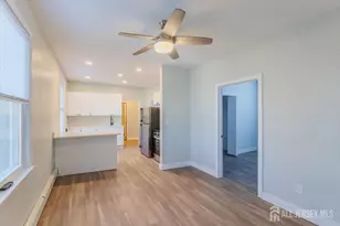 382 Summit Ave, Perth Amboy, NJ 08861 - Photo 4