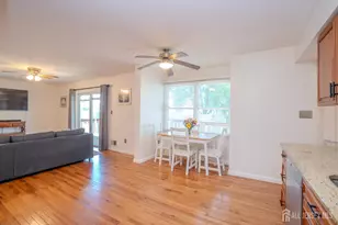 46 Lynn Ct, North Brunswick Township, NJ 08902 - Photo 16