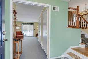 38 Karen Pl, Edison, NJ 08817 - Photo 2