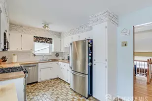 38 Karen Pl, Edison, NJ 08817 - Photo 18