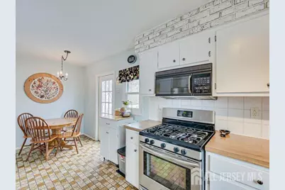 38 Karen Place, Edison, NJ 08817 - Photo 16