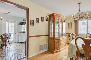 38 Karen Pl, Edison, NJ 08817 - Photo 14