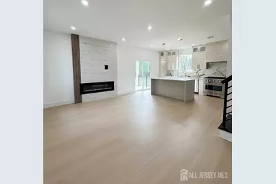 141 Lund Avenue, Edison, NJ 08820 - Photo 10