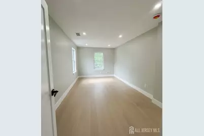 141 Lund Avenue, Edison, NJ 08820 - Photo 32