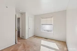 544 Great Beds Ct, Perth Amboy, NJ 08861 - Photo 24