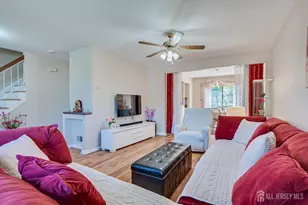 1402 Maplecrest Rd, Edison, NJ 08820 - Photo 14