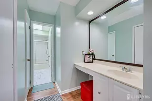 1402 Maplecrest Rd, Edison, NJ 08820 - Photo 28