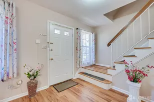 1402 Maplecrest Rd, Edison, NJ 08820 - Photo 12