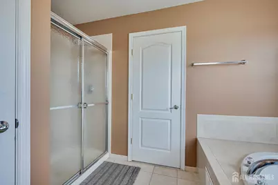 300 Morning Glory Drive, Monroe Township, NJ 08831 - Photo 16