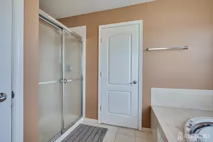 300 Morning Glory Dr, Monroe Township, NJ 08831 - Photo 16