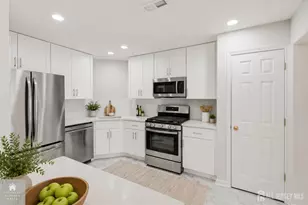 7 Harbor Bay Cir, Old Bridge Township, NJ 08879 - Photo 10