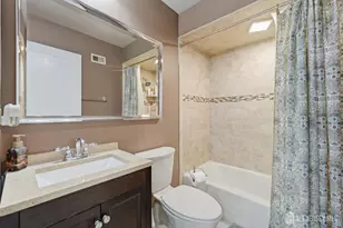 208 Hidden Hollow Ct, Edison, NJ 08820 - Photo 22