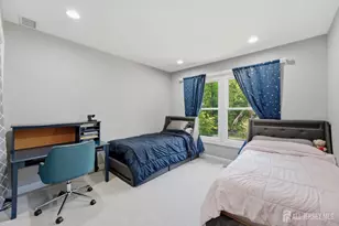 208 Hidden Hollow Ct, Edison, NJ 08820 - Photo 16