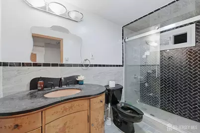 3945 Park Avenue, Edison, NJ 08820 - Photo 36
