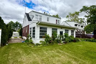 85 Hermann Ave, Carteret, NJ 07008 - Photo 4