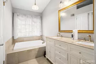 11 Briarwood Ct, South Brunswick Township, NJ 08540 - Photo 20