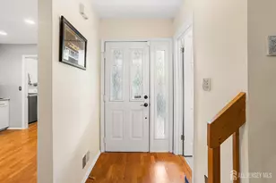 11 Briarwood Ct, South Brunswick Township, NJ 08540 - Photo 6