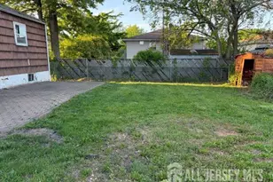 124 Chestnut St, Avenel, NJ 07001 - Photo 4