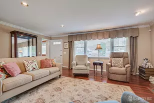 866 Crescent Dr, Rahway, NJ 07065 - Photo 12