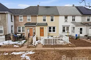 25 Langley Pl, New Brunswick, NJ 08901 - Photo 1