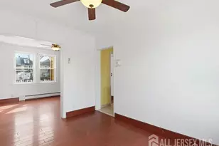 25 Langley Pl, New Brunswick, NJ 08901 - Photo 12
