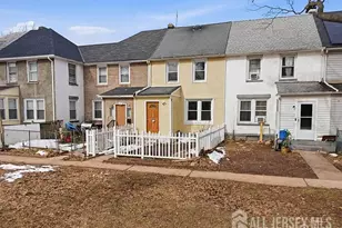25 Langley Pl, New Brunswick, NJ 08901 - Photo 4