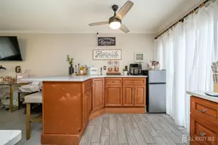 86 Leber Ave, Carteret, NJ 07008 - Photo 12