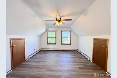 578 Garden Avenue, Woodbridge Township, NJ 07095 - Photo 14
