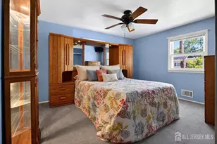 140 Camelot Dr, Port Reading, NJ 07064 - Photo 22