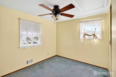140 Camelot Drive, Port Reading, NJ 07064 - Photo 34