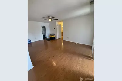 110 Keystone Court, Woodbridge Township, NJ 07095 - Photo 8