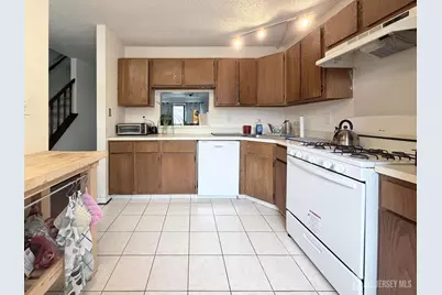 149 Abbot Court, Piscataway Township, NJ 08854 - Photo 6
