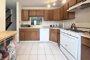 149 Abbot Ct, Piscataway Township, NJ 08854 - Photo 6