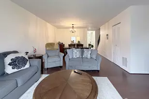 149 Abbot Ct, Piscataway Township, NJ 08854 - Photo 2