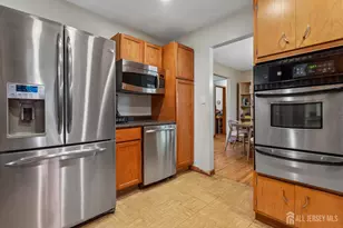 68 Herbert Dr, East Brunswick Township, NJ 08816 - Photo 4