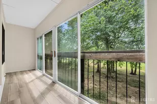 277 Crosse Dr, Monroe Township, NJ 08831 - Photo 6