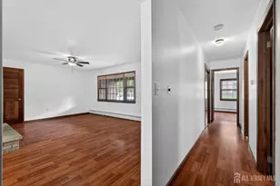 212 Oxford Rd, Edison, NJ 08820 - Photo 12