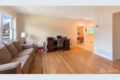 30 Oxford Road, East Brunswick Township, NJ 08816 - Photo 4