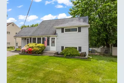30 Oxford Road, East Brunswick Township, NJ 08816 - Photo 2