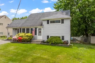 30 Oxford Rd, East Brunswick Township, NJ 08816 - Photo 2